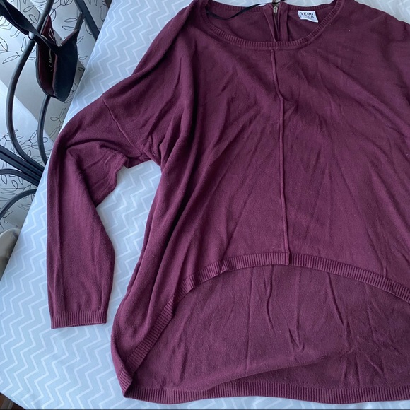 🔸3/30$🔸 High-Low Burgundy Shirt - Picture 2 of 3